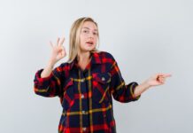 Установка знака больше в Word