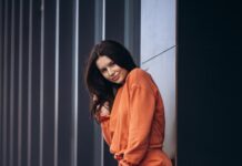 Оранжевые брюки: стильные сочетания