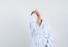 Мерить халат во сне: значение для женщин