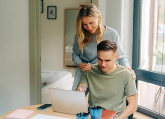 Поддержка мужчины в работе: советы и практические шаги