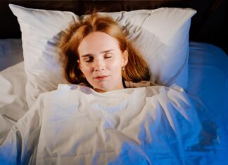 Толкование сна: Спать на кровати