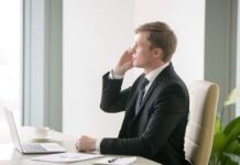 Сны о бывшем директоре работы: толкование и значение