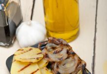 Рецепт Айдахо в духовке с чесноком