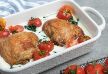 Окорочка в сметанном соусе в духовке