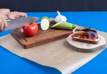 Горячий бутерброд в микроволновке: рецепт