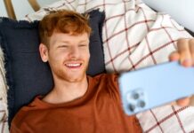 Смс для поднятия настроения мужчине