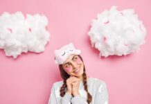 Снится бомбежка с воздуха: толкование